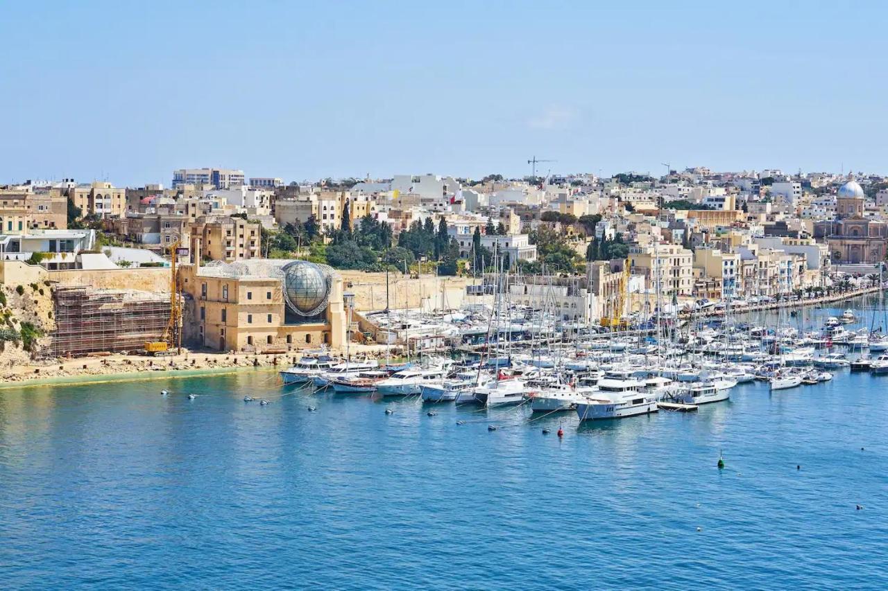 Modern Apt Kalkara Seafront! Exterior photo