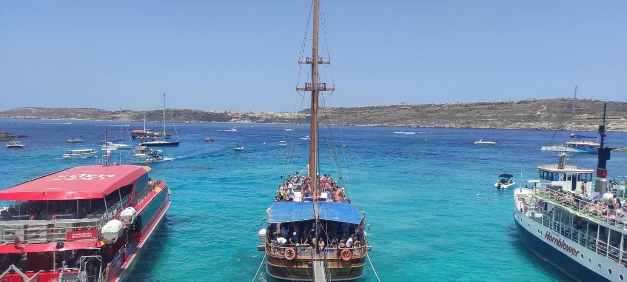 Modern Apt Kalkara Seafront! Exterior photo